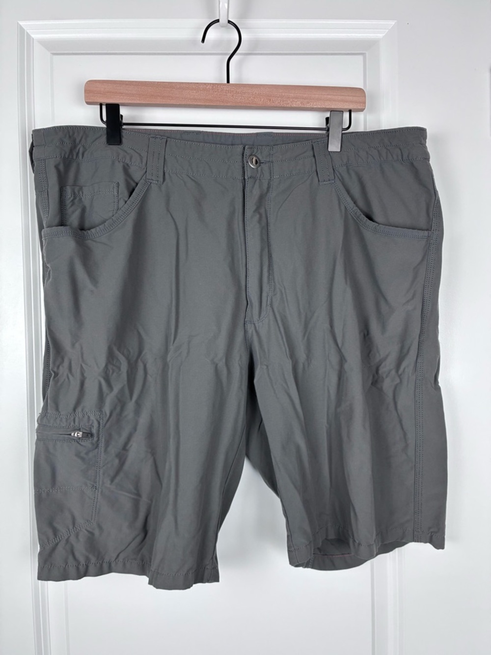 Patagonia Men's Gray Performance Hiking Shorts Size 40
